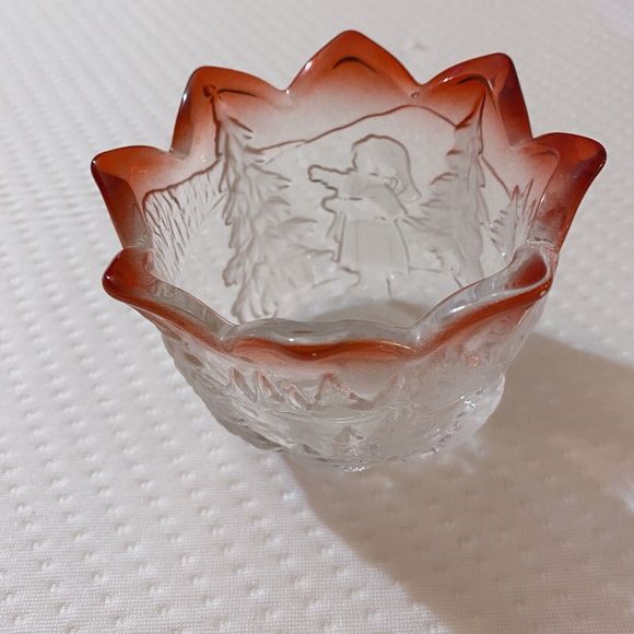 Vtg Mikasa Glass Red to Clear Tulip Christmas Tealight Candle Holder Bowl - Picture 3 of 10